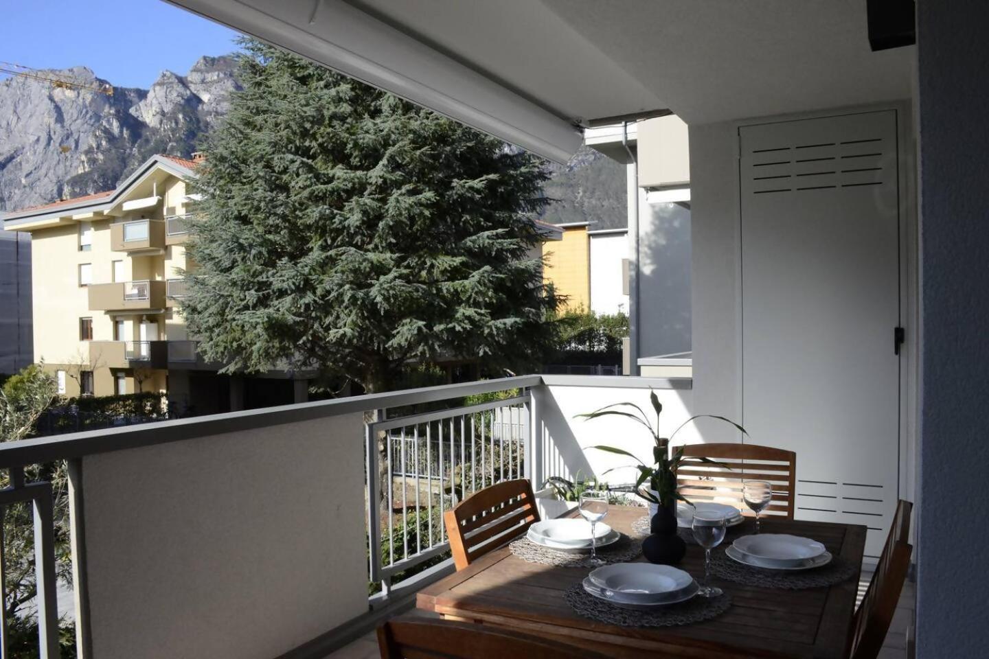 Appartamento Peler13 Con Balcone E Parcheggio Riva del Garda Ngoại thất bức ảnh