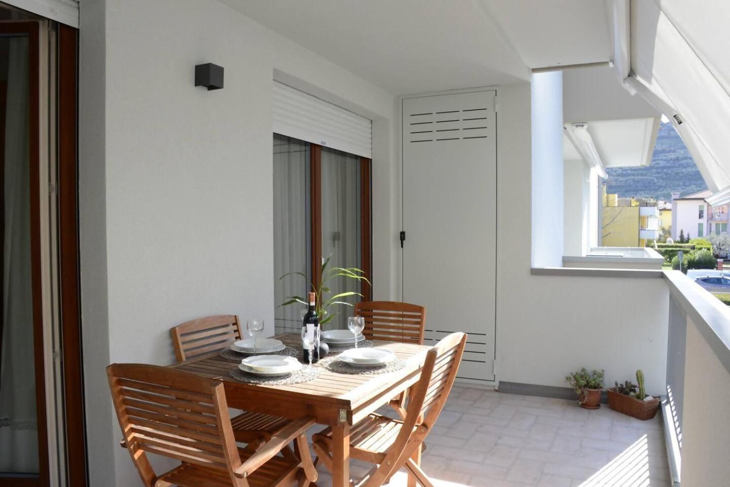 Appartamento Peler13 Con Balcone E Parcheggio Riva del Garda Ngoại thất bức ảnh