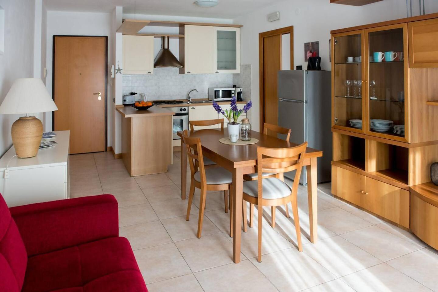 Appartamento Peler13 Con Balcone E Parcheggio Riva del Garda Ngoại thất bức ảnh