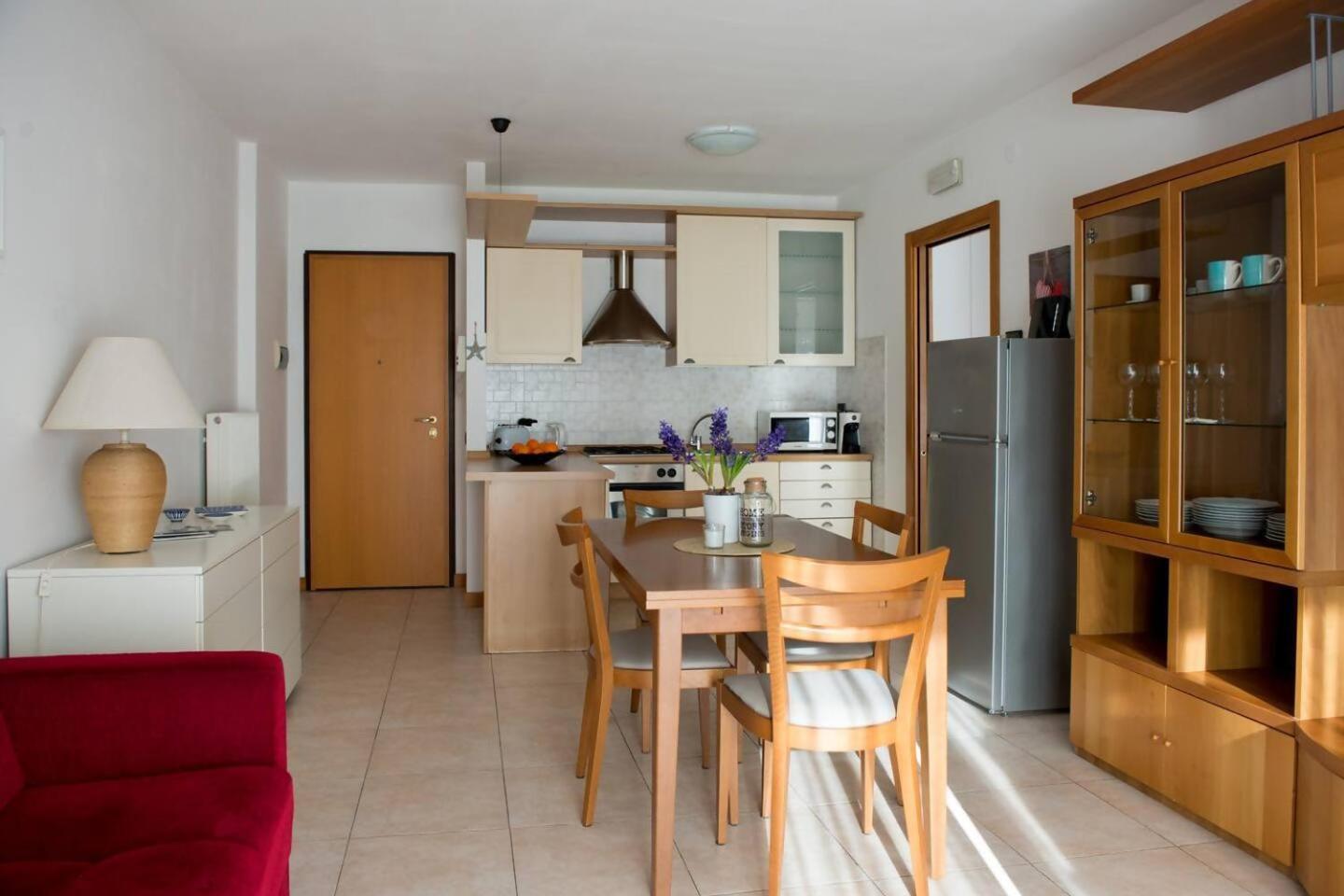 Appartamento Peler13 Con Balcone E Parcheggio Riva del Garda Ngoại thất bức ảnh