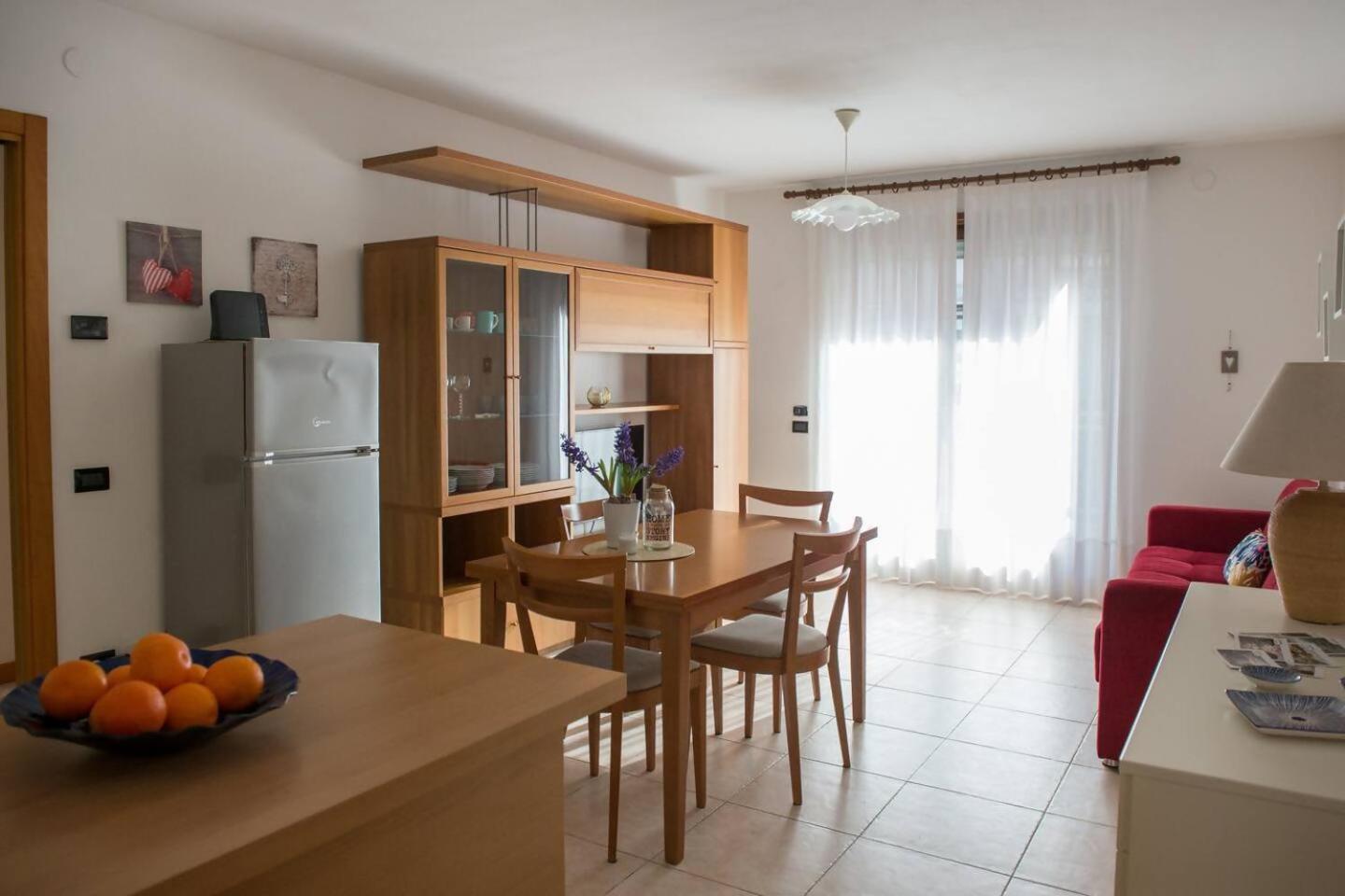 Appartamento Peler13 Con Balcone E Parcheggio Riva del Garda Ngoại thất bức ảnh