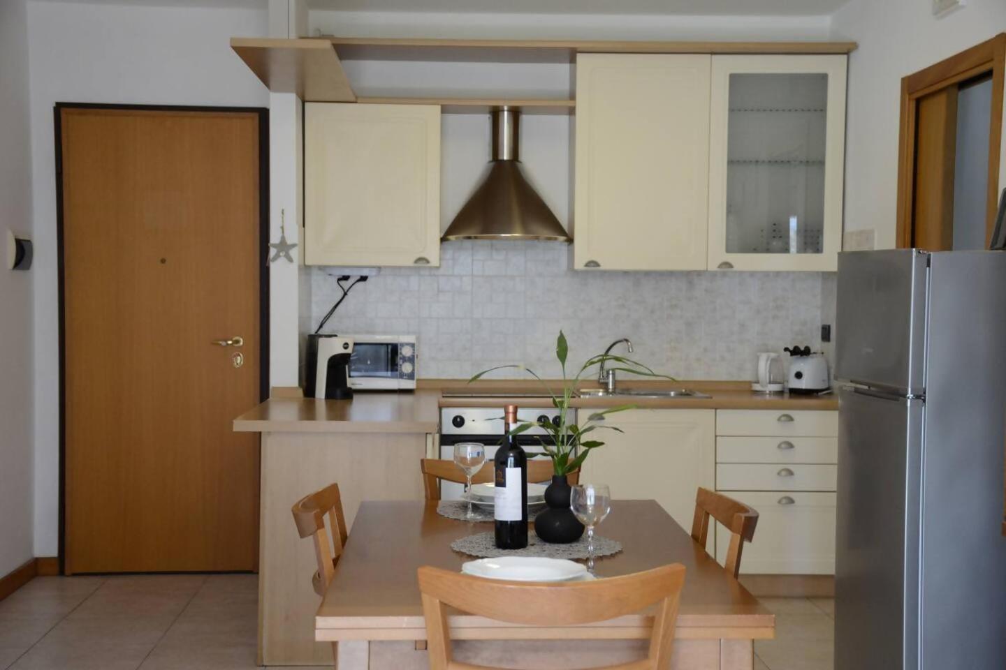Appartamento Peler13 Con Balcone E Parcheggio Riva del Garda Ngoại thất bức ảnh