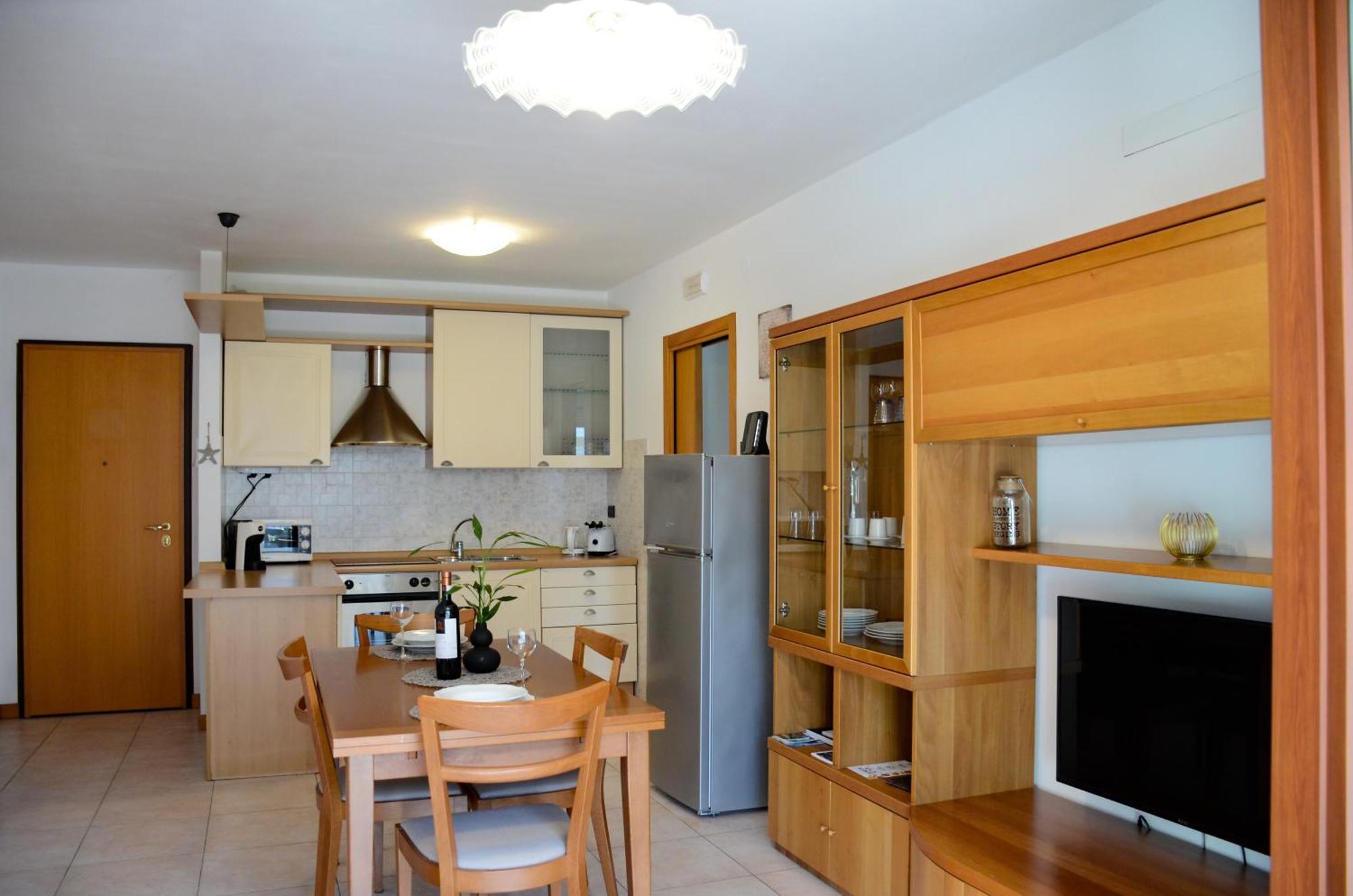 Appartamento Peler13 Con Balcone E Parcheggio Riva del Garda Ngoại thất bức ảnh